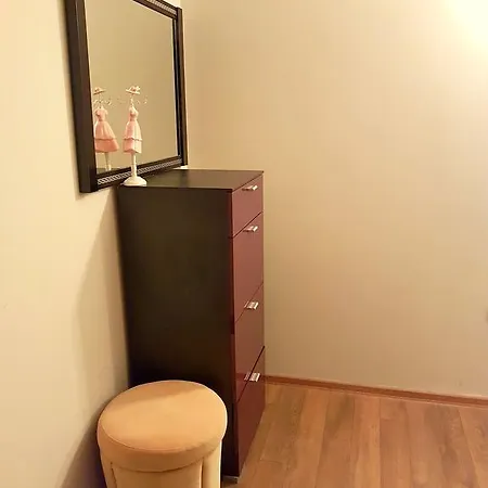 아파트 Rent Zornica 네세부르