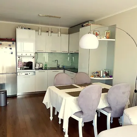 Rent Zornica 아파트